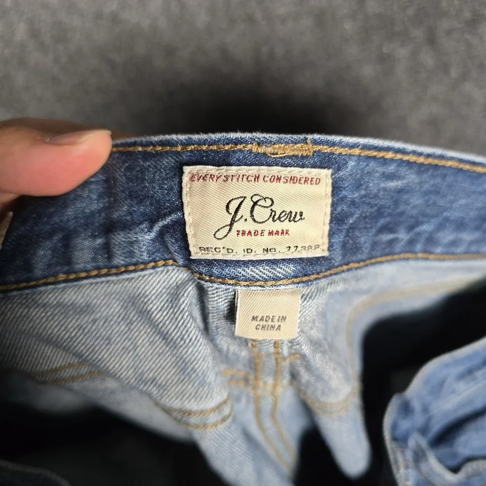 J. Crew Jeans Men's 31x31 Actual  Relaxed Fit Classic Blue Distressed Faded